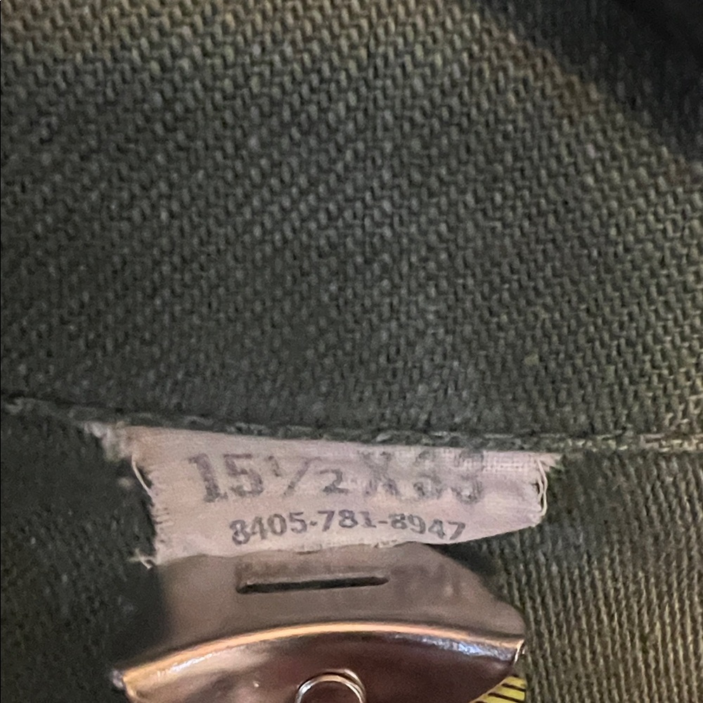 Vintage Olive Real Military Field Jacket / Shirt - Picture 4 of 7
